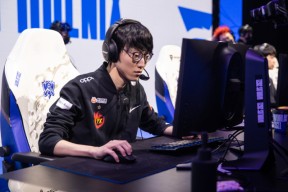 爱游戏-詹姆斯在FPX比赛中爆冷，赛况扑朔迷离引发热议！的简单介绍